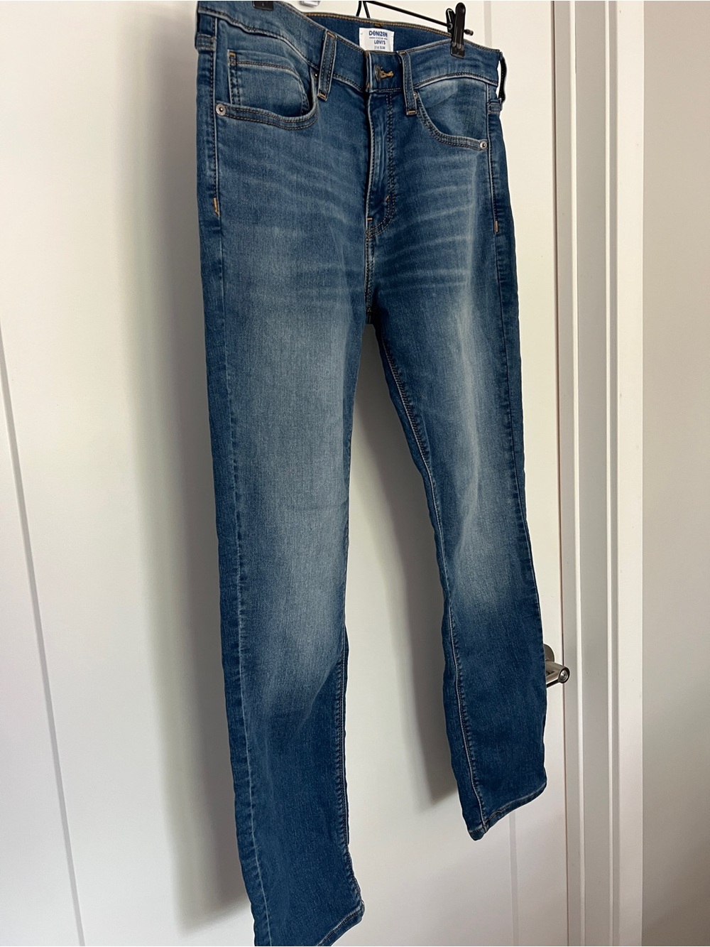 Levi’s Denizen Men’s 216 Slim